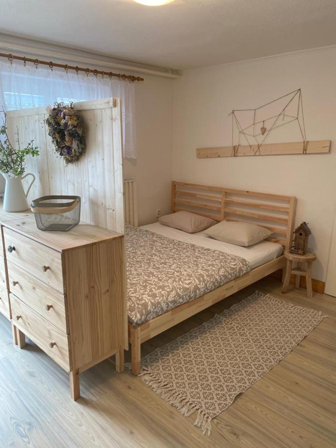 Apartman Praceアパートメント エクステリア 写真